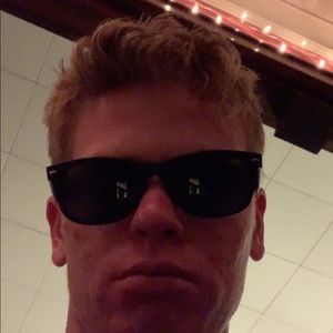 Meet your Posher, Sam